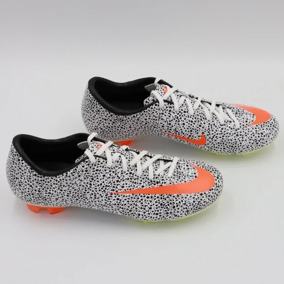 Mercurial miracle Ronaldo signature Nike Launch CR7 main image 3